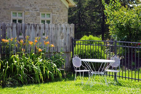 Poradnik: Tworzenie własnego ogrodu w stylu rustykalnym